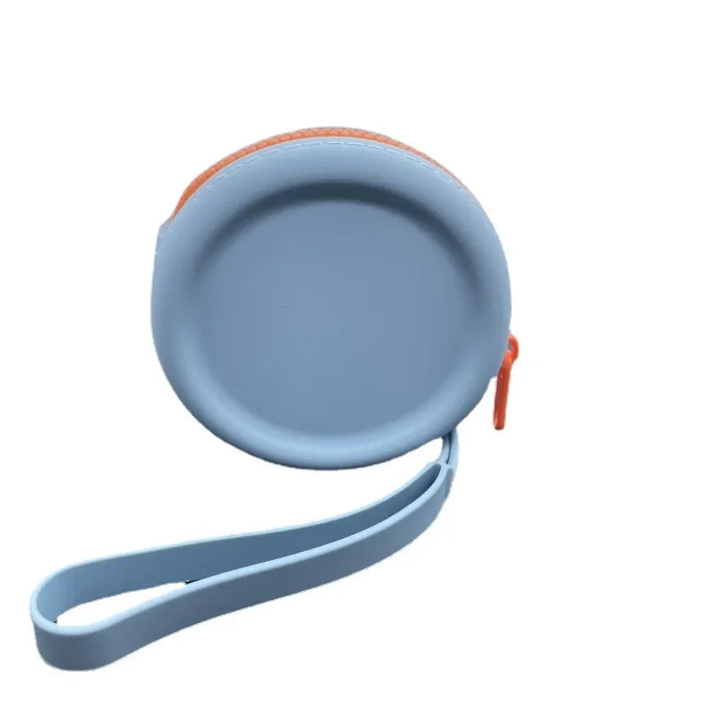 "Portable Silicone Dog Treat Pouch with Lanyard and Hook - Training Bag for Walks and Outdoor Activities"