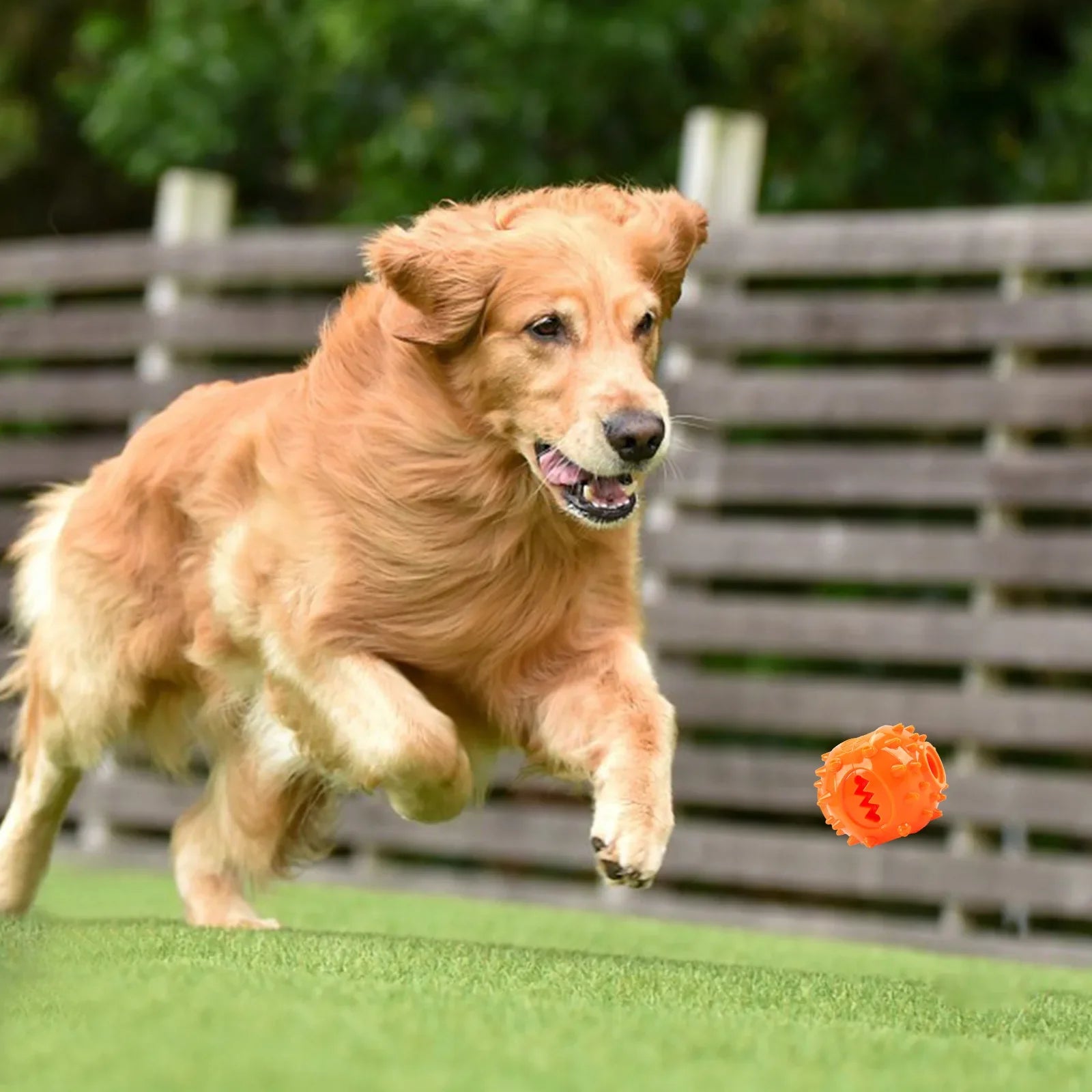 "Interactive Dog Treat Dispensing Ball - Bite-Resistant Self-Play Toy for Boredom Relief and Teeth Cleaning"