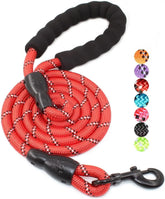 Reflective dog leash for all sizes, featuring a comfortable hand grip, suitable for large and medium dogs.