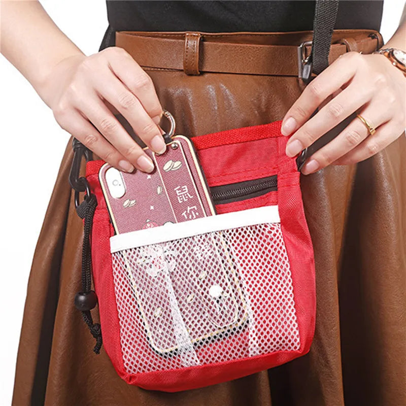 "Pet Training Treat Pouch - Multifunctional Crossbody Waist Bag for Dog Walking and Training"