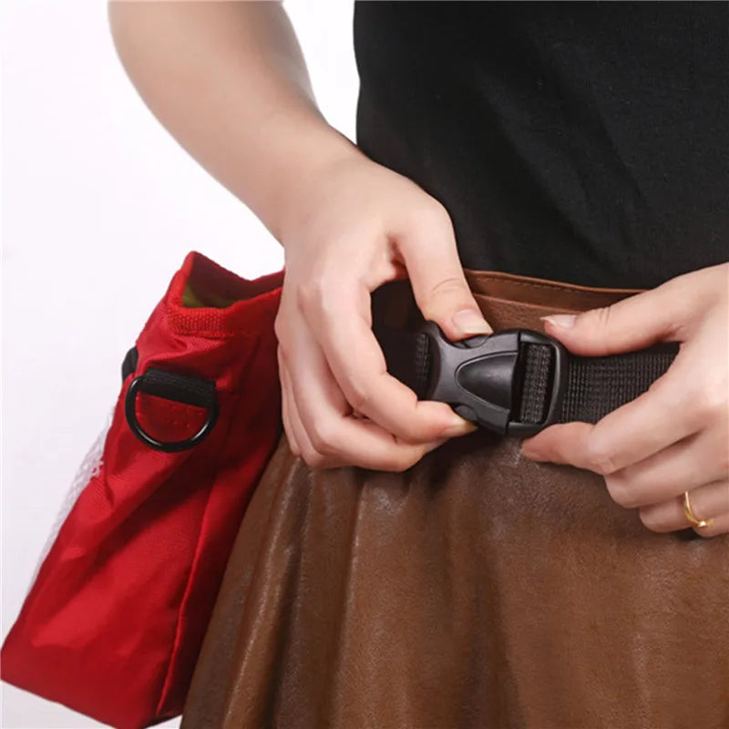 "Pet Training Treat Pouch - Multifunctional Crossbody Waist Bag for Dog Walking and Training"